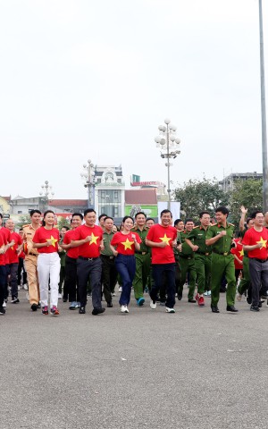 NGÀY THỂ THAO VIỆT NAM - LAN TỎA TINH THẦN RÈN LUYỆN  THÂN THỂ THEO GƯƠNG BÁC HỒ