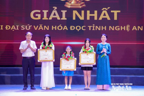 NGHỆ AN TỔNG KẾT VÀ TRAO GIẢI CUỘC THI ĐẠI SỨ VĂN HÓA ĐỌC NĂM 2026